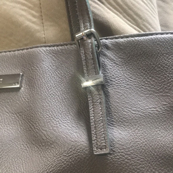 Handbag - Picture 5 of 8